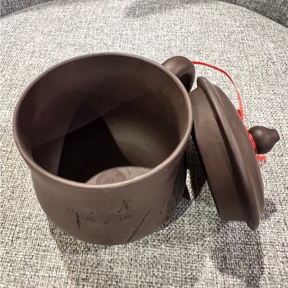 ‼️New‼️Purple Clay Tea Cup and Cover 紫砂茶杯-10oz - Picture 5 of 8